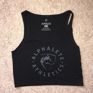 Cropped Alphalete shirt